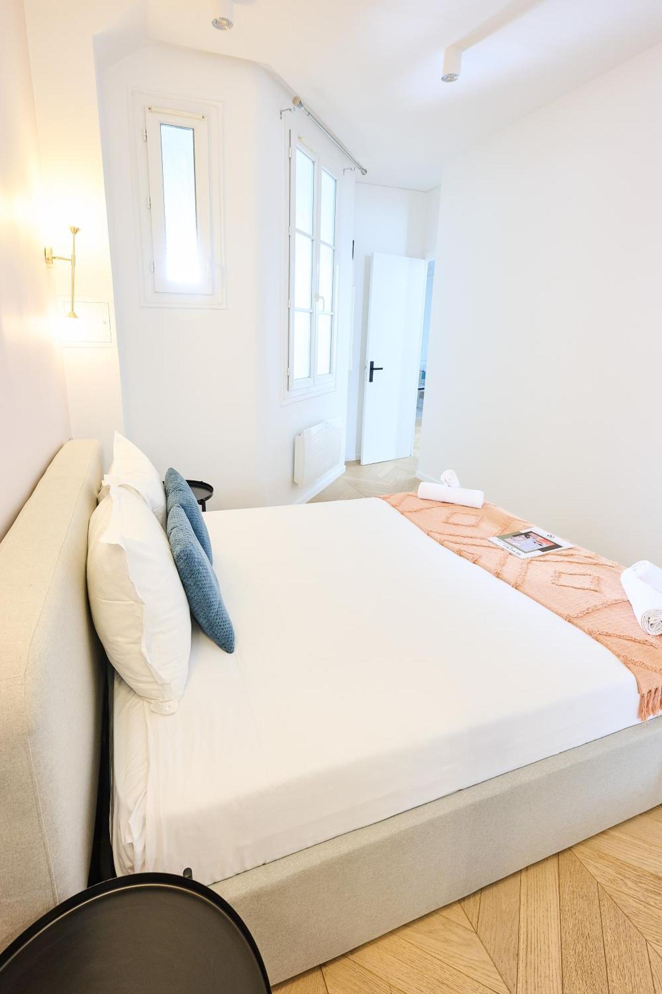 Champs Elysees!Montaigne, New Luxurious 6Pers Flat Paris Ngoại thất bức ảnh